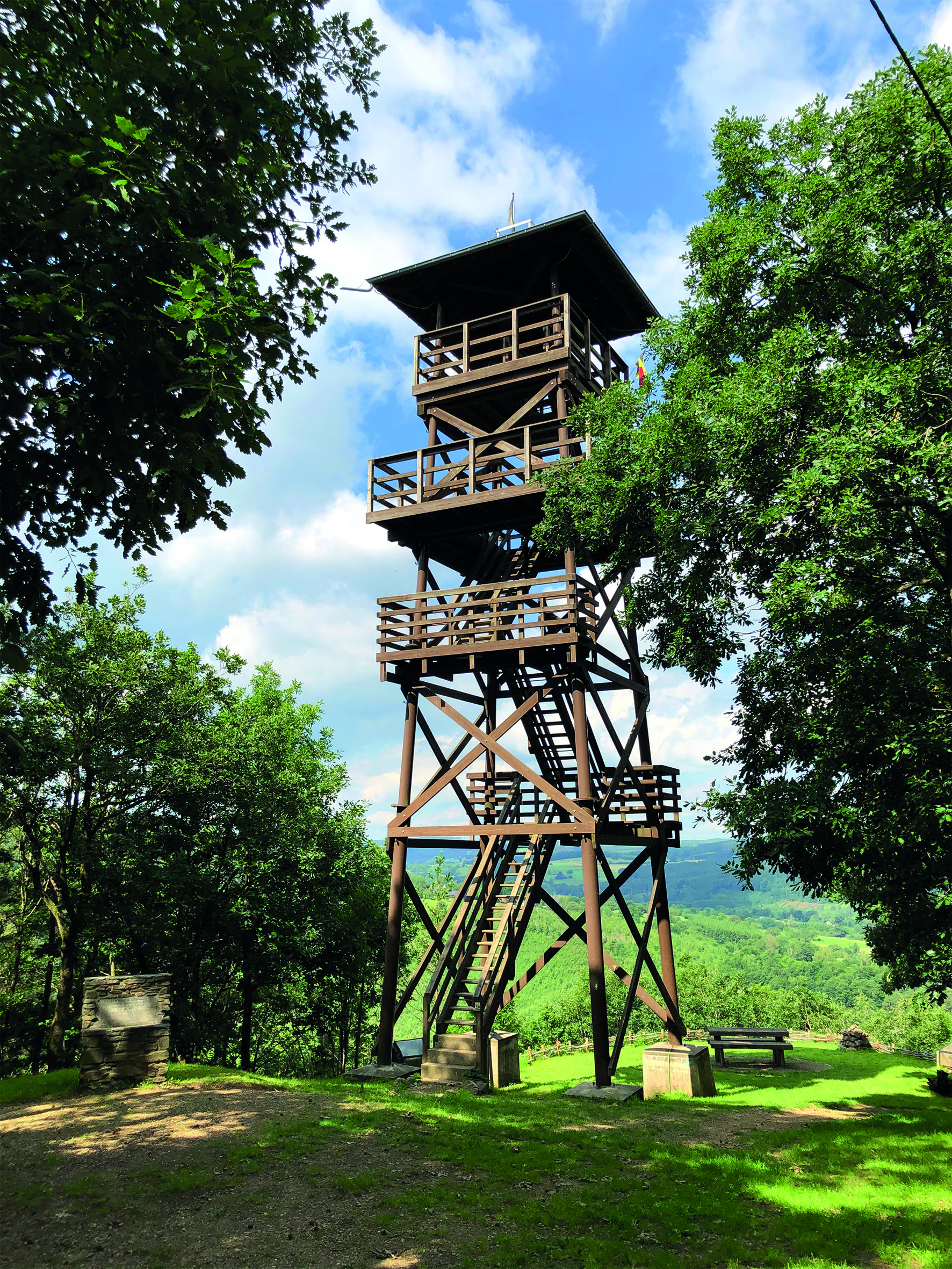 Tour Leroux de Trois-Ponts