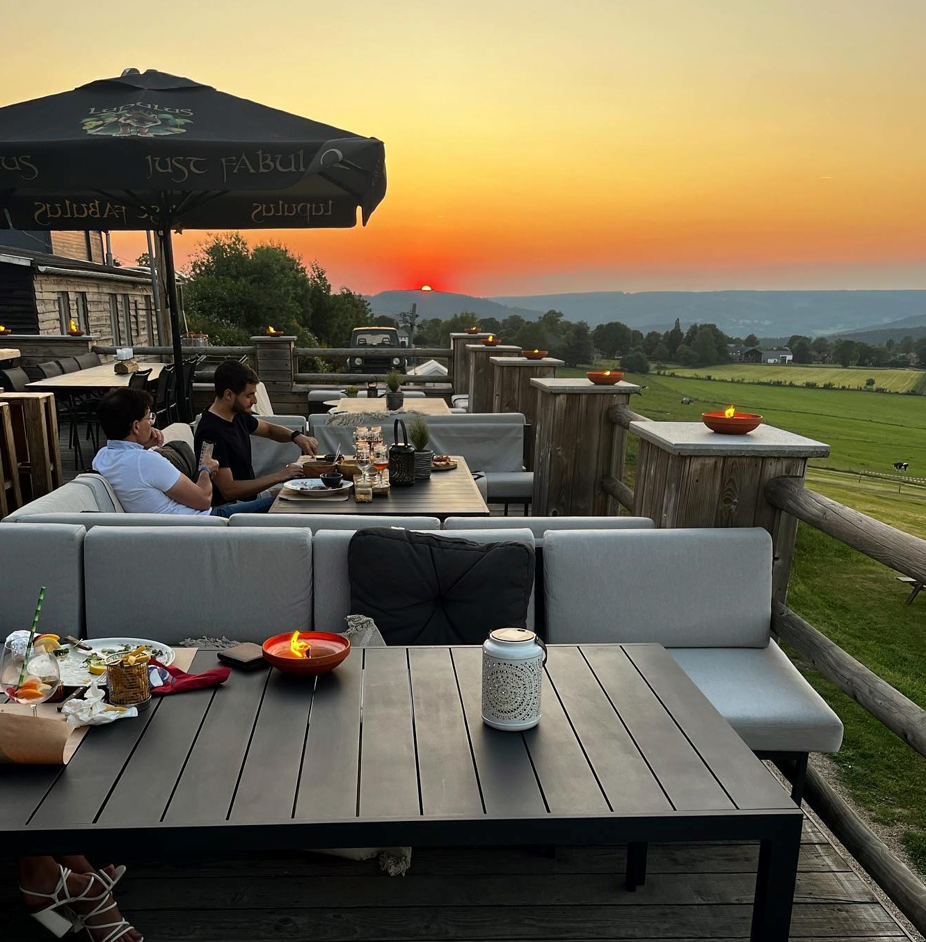 Chalet Loci